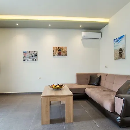 & Elisabeta Appartement *