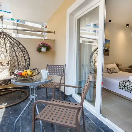 & Elisabeta * Limenaria (Thasos)