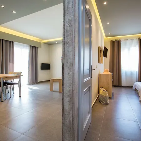 & Elisabeta Λιμενάρια