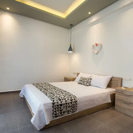 & Elisabeta Λιμενάρια