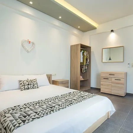 & Elisabeta * Λιμενάρια